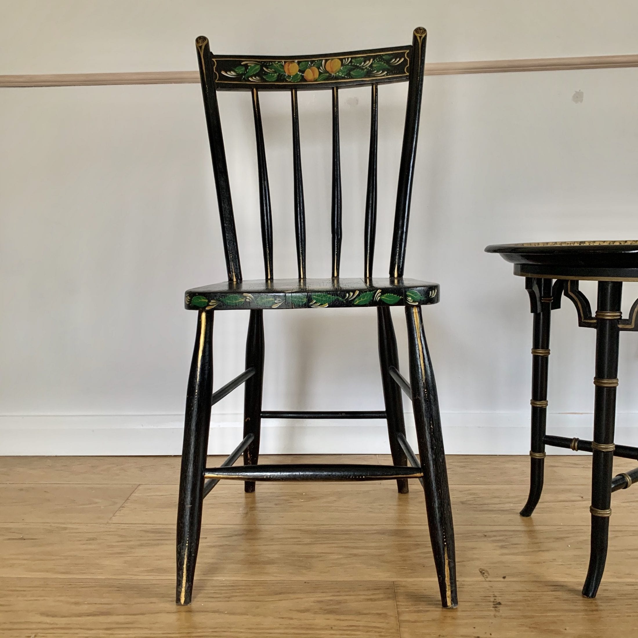 Arrow back chairs discount
